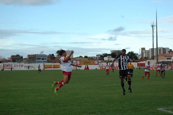 Insatisfação:Sem oito titulares, CRB perde na Pajuçara de 3 a 1 para o Treze-PB