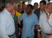 Vídeo: depois de 40 anos, 'Trapichão' reencontra seu pai em dia de festa