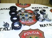RN: presa estrangeira com droga em pneus de suporte de malas