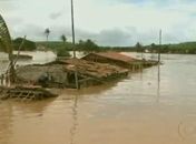 Vídeo: Chuva causa mais transtornos para moradores de Alagoas e Pernambuco