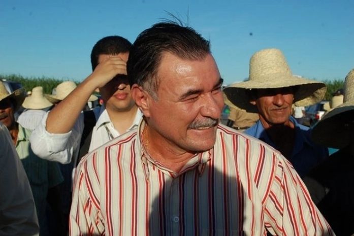Prefeito Cícero Almeida diz que participará das eleições como eleitor