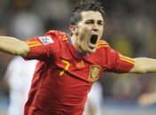 Villa e Xavi batem Cristiano Ronaldo e sonho da Espanha segue vivo