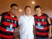 Orgulhosos,ex-CRB  Val Baiano e Correa são apresentados oficialmente por Zico