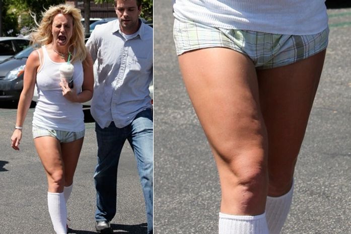 Britney Spears: microshort, caretas e muita celulite