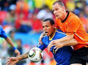 Romário e Ronaldo se desesperam com derrota