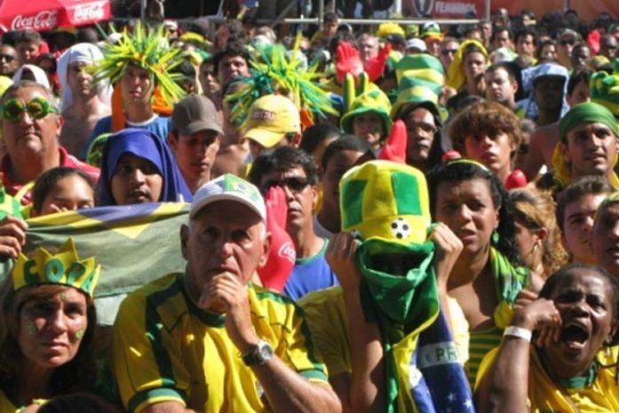 Alguns torcedores ficaram incrédulos com a derrota da seleção brasleira