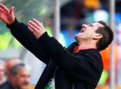 No jantar da seleção, goleiro Julio Cesar pede a palavra e faz homenagem a técnico Dunga