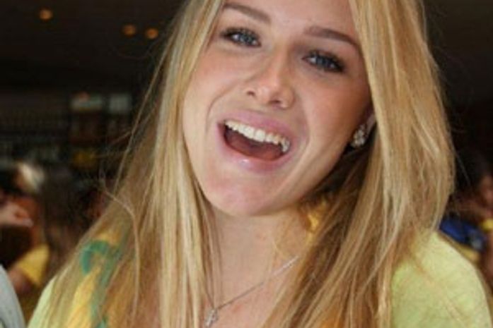 Fiorella Mattheis, que diz estar solteira