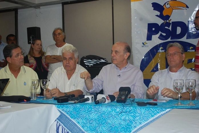 "Alagoas pode mais, merece mais e vai ter mais", diz candidato José Serra