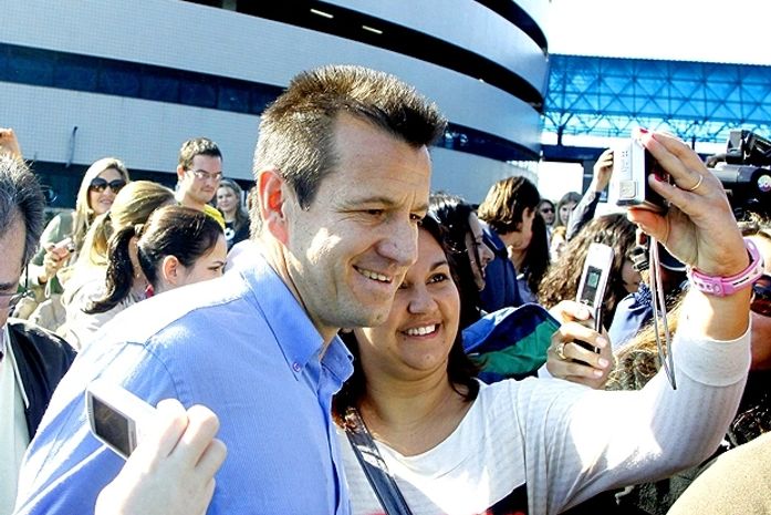 CBF dispensa Dunga e anuncia novo treinador até o fim do mês