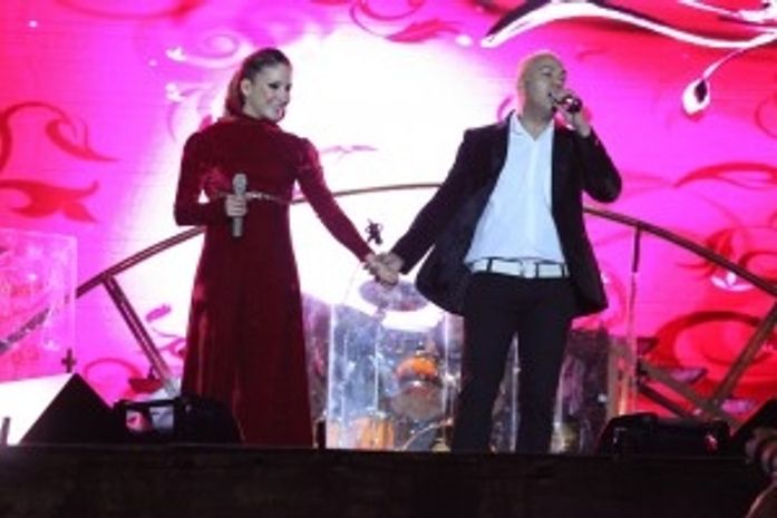 Cantora nega que esteja evitando se ligar à imagem de Belo