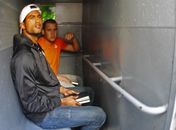 Caso Eliza Samudio: Bruno e Macarrão chegam a presídio em Bangu