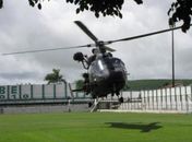 Partida de futebol é interrompida para pouso de helicóptero em Murici