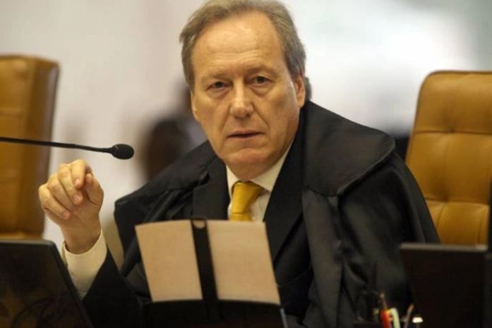 Decisão do Supremo não garante Ficha Limpa para 2012