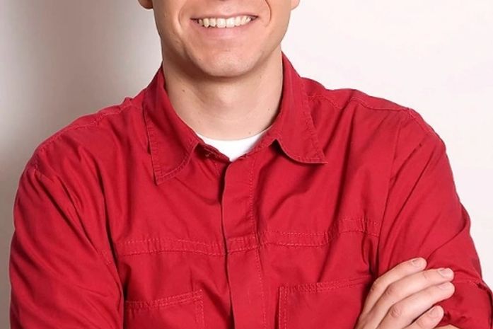 "Desligo meu videogame por ela", diz Tiago Leifert sobre namorada