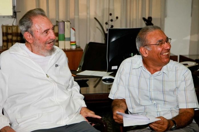 Fidel Castro reaparece em público em Havana