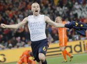 Em final violenta, Espanha vence na prorrogação e é campeã