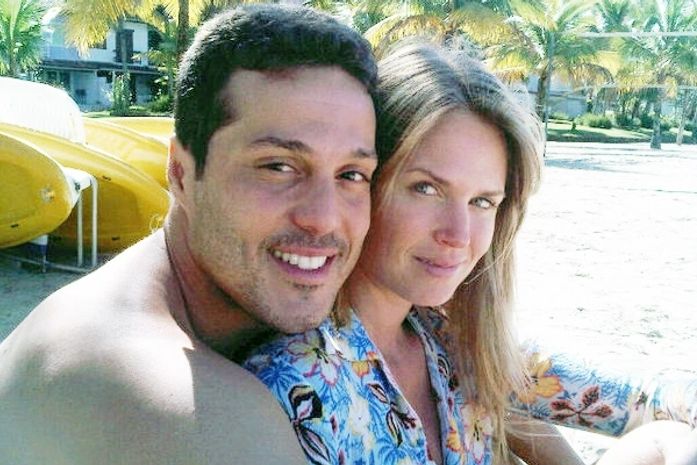 Júlio Cesar curtindo com a amada