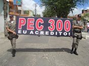 Governo admite votar 2º turno da PEC 300 em agosto