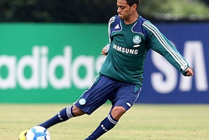 Ex-CSA deixa Palmeiras e é negociado com o Metalist, da Ucrânia