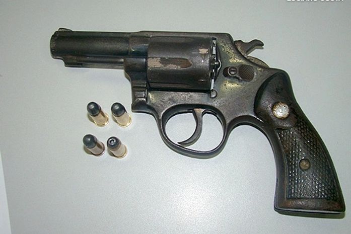 Arma apreendida com os menores