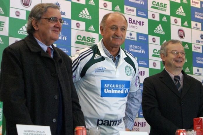 Palmeiras também entra na briga para ter Ronaldinho Gaúcho