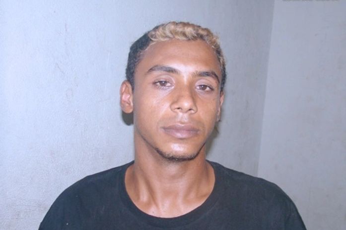 Márcio Santos de Araújo, 23