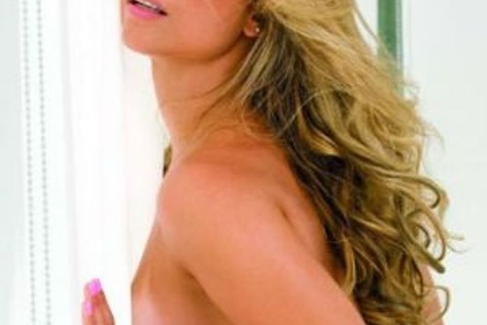 "Na hora do sexo só não vale mulher com mulher", diz capa da 'Playboy'