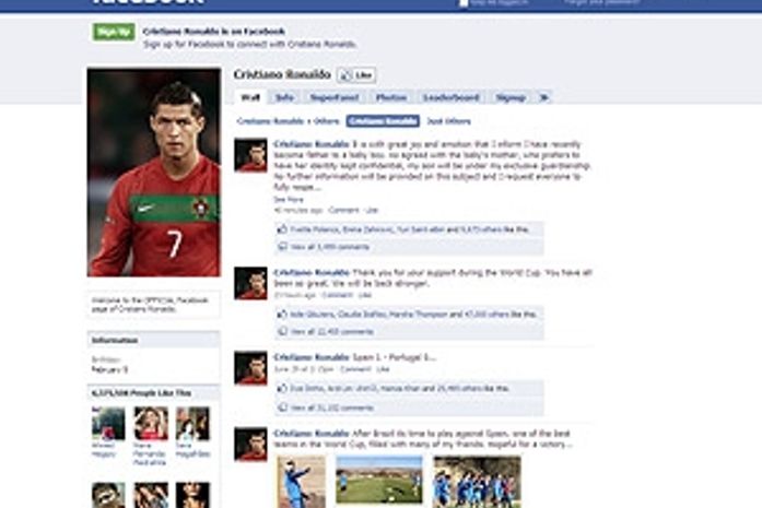 Mãe do filho de Cristiano Ronaldo é garçonete nos EUA, diz jornal