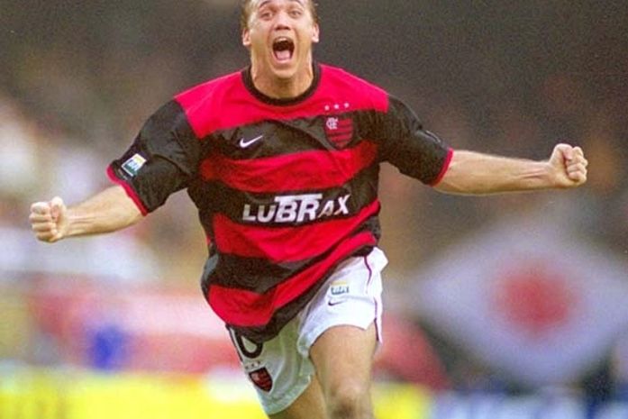 Com gol de Petkovic, Fla vence o Atlético-GO no Serra Dourada