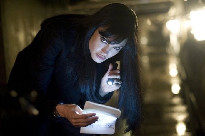 Jolie nega aposentadoria, mas diz que quer atuar menos