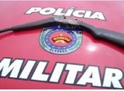 PM apreende arma após denúncias de moradores em Viçosa