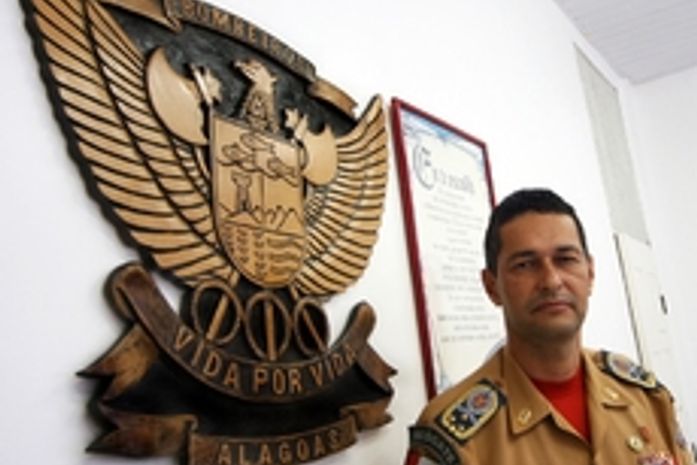 Coronel Neitônio é exonerado do Comando. Coronel Luiz Antonio assume