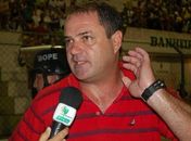 Contra o América-MG, técnico Vica não pode contar com os jogadores Plínio e Didira