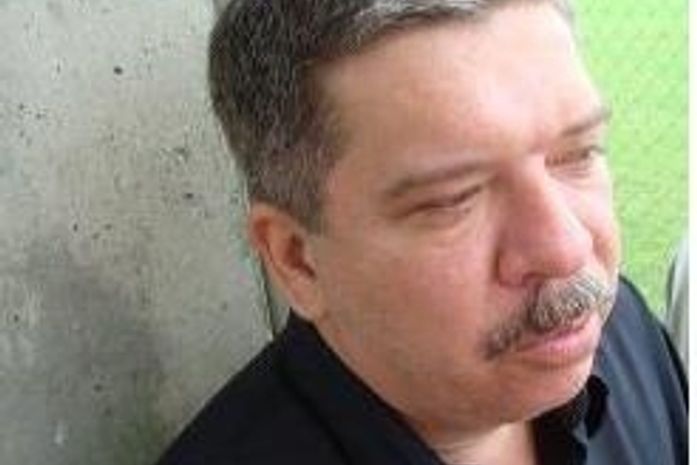 João Feijó nega informação que esteja intemediando o atacante Marinho para o CRB