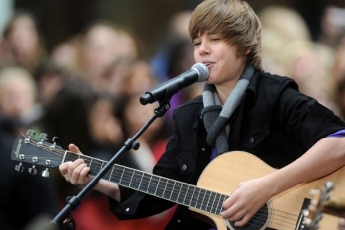 Justin Bieber adora comer jujubas antes de subir aos palcos