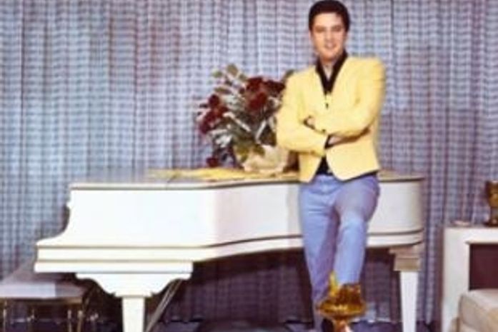 Piano de Elvis vai a leilão e é avaliado em US$ 1 milhão