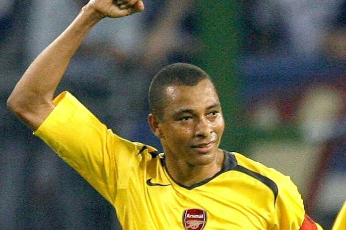 Kleberson pede mais alto e acerto com Gilberto Silva é retardado