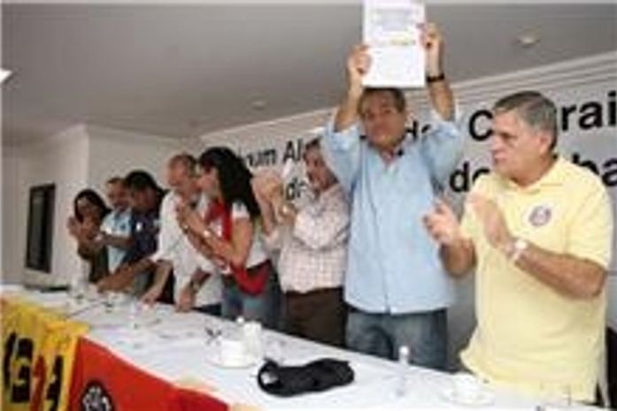 Centrais sindicais se reúnem e querem Lessa governador