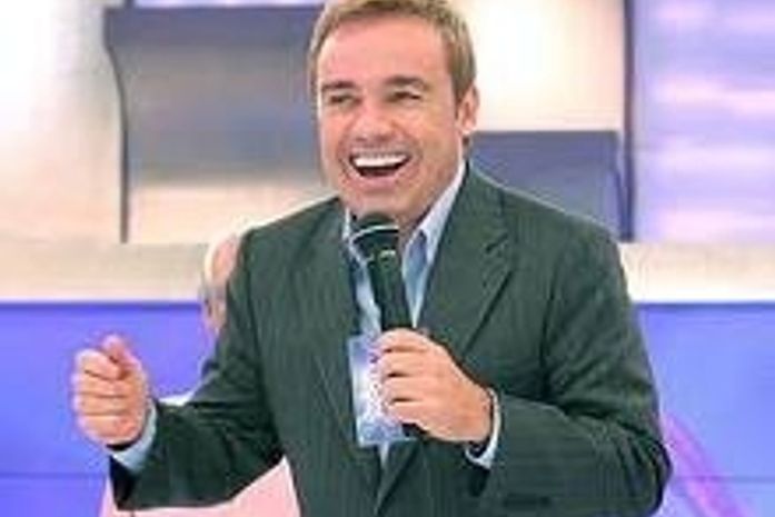 Concurso de boy band do Gugu está por um fio