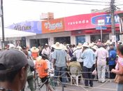 Perdão das dividas: Agricultores voltam a bloquear ruas no centro de Arapiraca‏