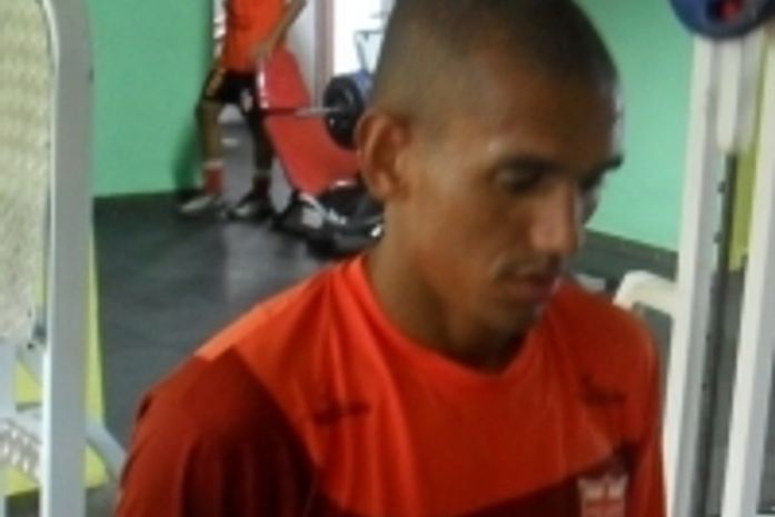 Freitas Nascimento define CRB com Glaydosn e Luciano Dias