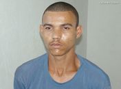 Jovem é preso com crack no Jacintinho