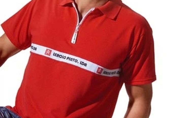 Homens vestidos de vermelho são mais atraentes, diz pesquisa