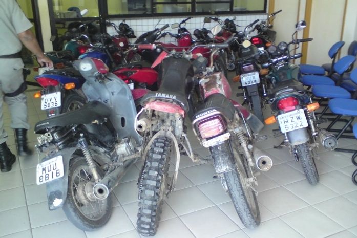 Motos foram recolhidas para o forúm da cidade.
