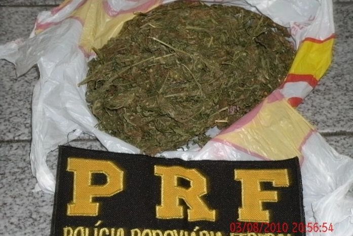 Droga foi encontrada com dois menores em Canapi