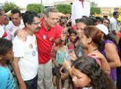 Povo pede volta de Lessa ao governo durante visita a Pariconha