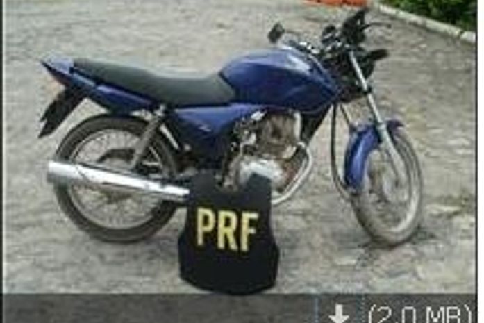 Duas motos roubadas são recuperadas e três homens presos.&#8207;