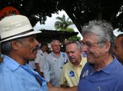 Governador participa de festa do caminhoneiro em Arapiraca
