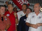 Vídeo:Lessa prefere silêncio em evento de Sindicatos para não repetir "erro"